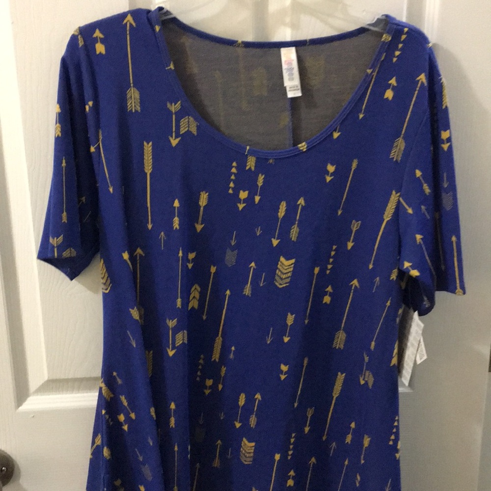 Lularoe perfect tee